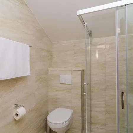Dadic - Comfort One Bedroom With Terrace And Sea V... דירה