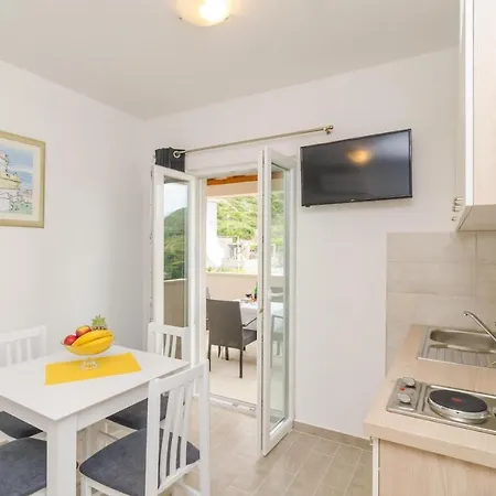 Dadic - Comfort One Bedroom With Terrace And Sea V... *